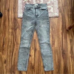 H&M gray ankle skinny jeans with stretch 4 marled washed black acid wash